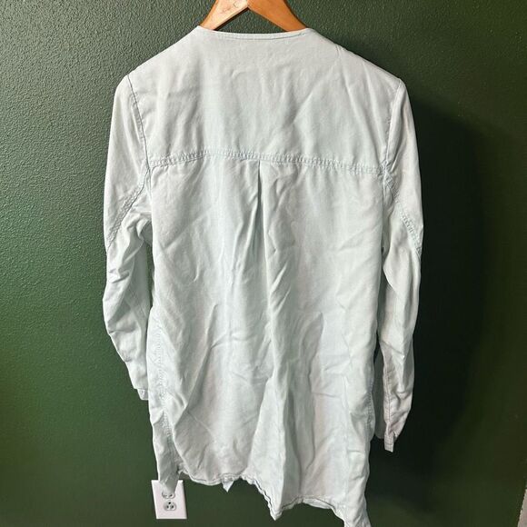 Baby blue light jacket size medium - Picture 2 of 5